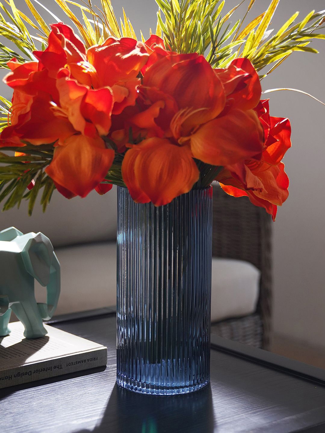 

Pure Home and Living Blue Ribbed Straight Glass Vase