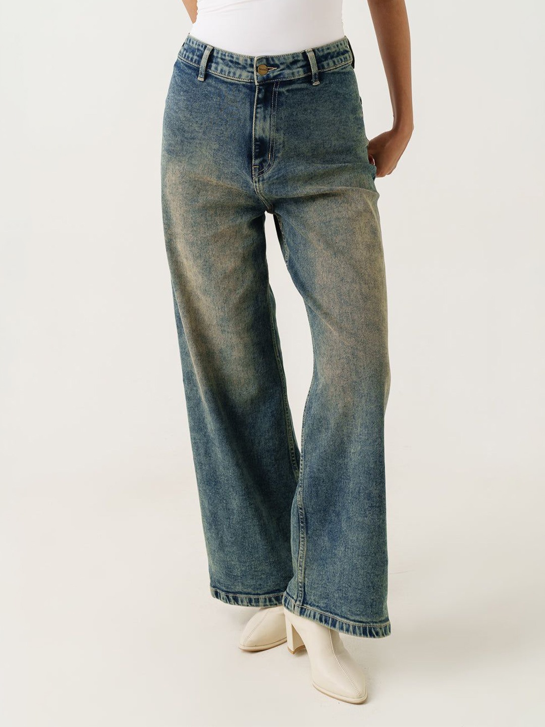 

FREAKINS Women Flared High-Rise Light Fade Stretchable Jeans, Blue