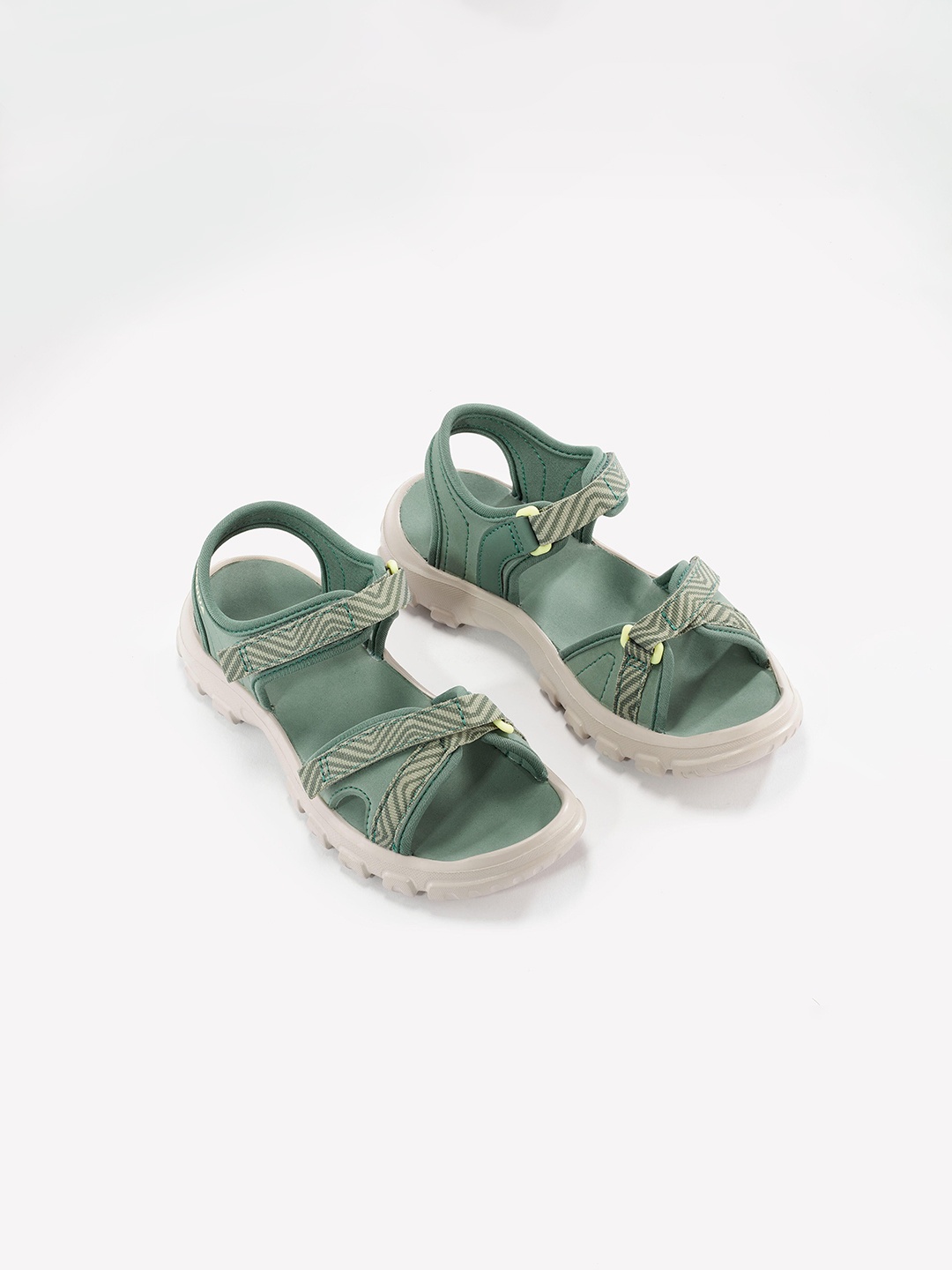 

Quechua By Decathlon Kids Green Lightweight Cushioned Hiking Sandals