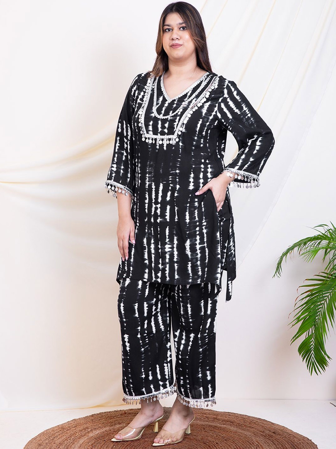 

DEEBACO Printed Tunic With Trouser Co-Ords, Black