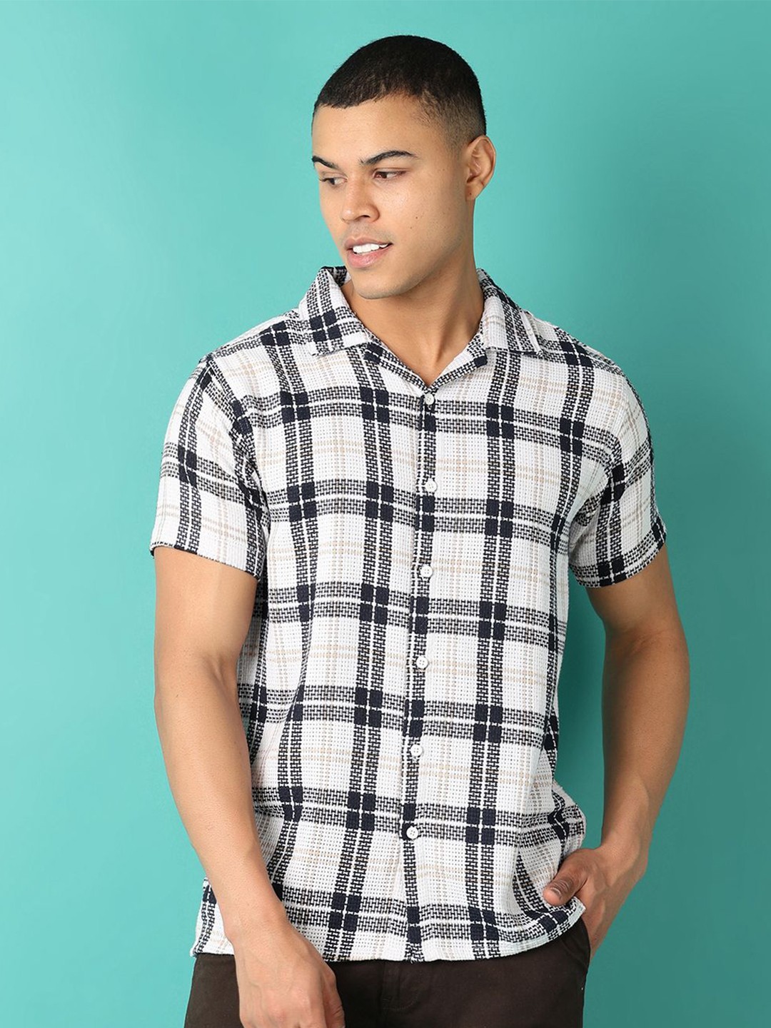 

V-Mart Men Spread Collar Tartan Checked Cotton Casual Shirt, White