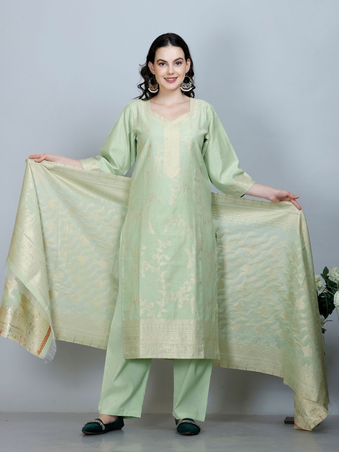 

KIDAR Women Floral Regular Kurta with Trousers & With Dupatta, Green