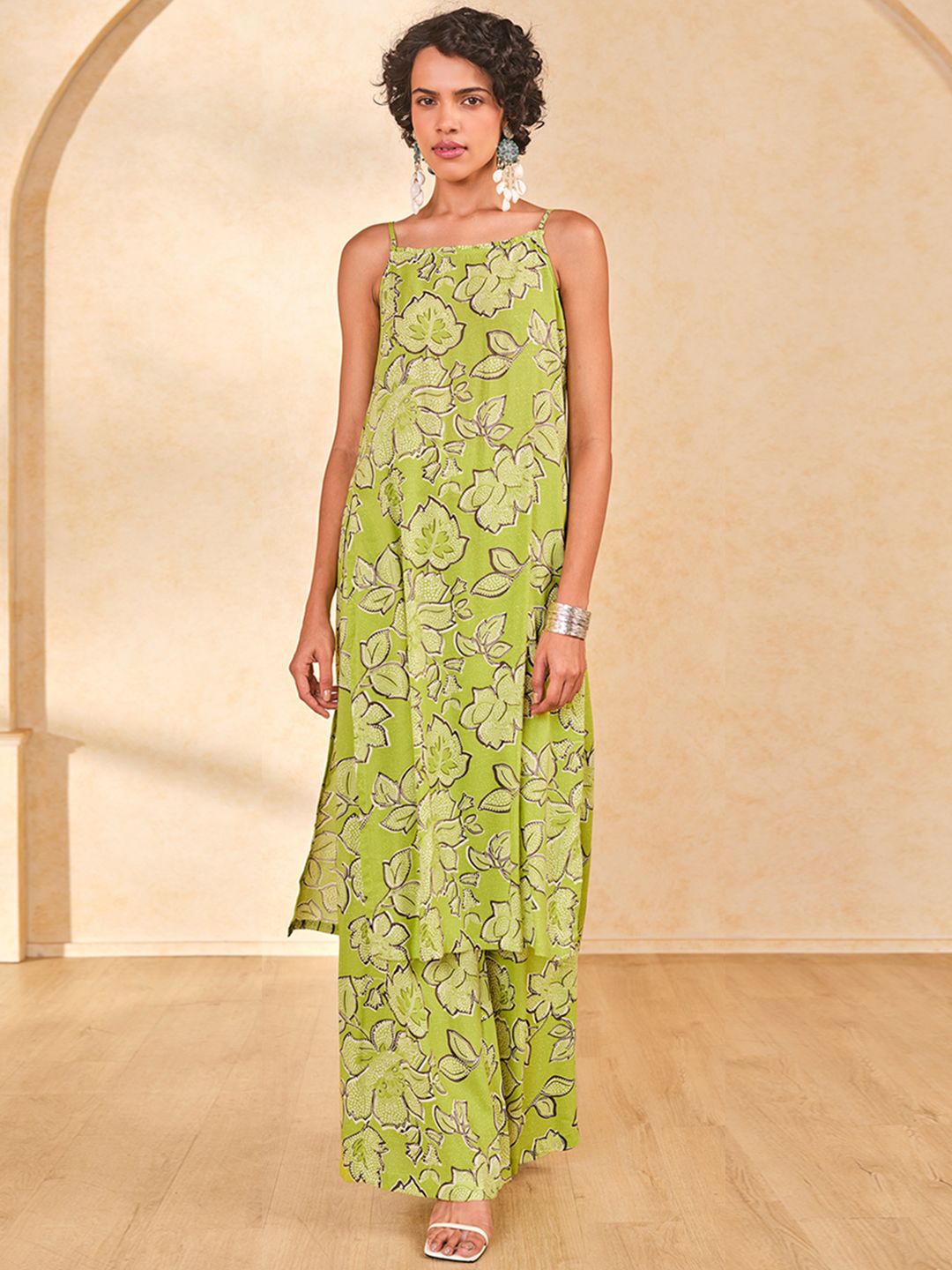 

Global Desi Floral Printed Shoulder Straps Straight Kurta With Palazzo, Green