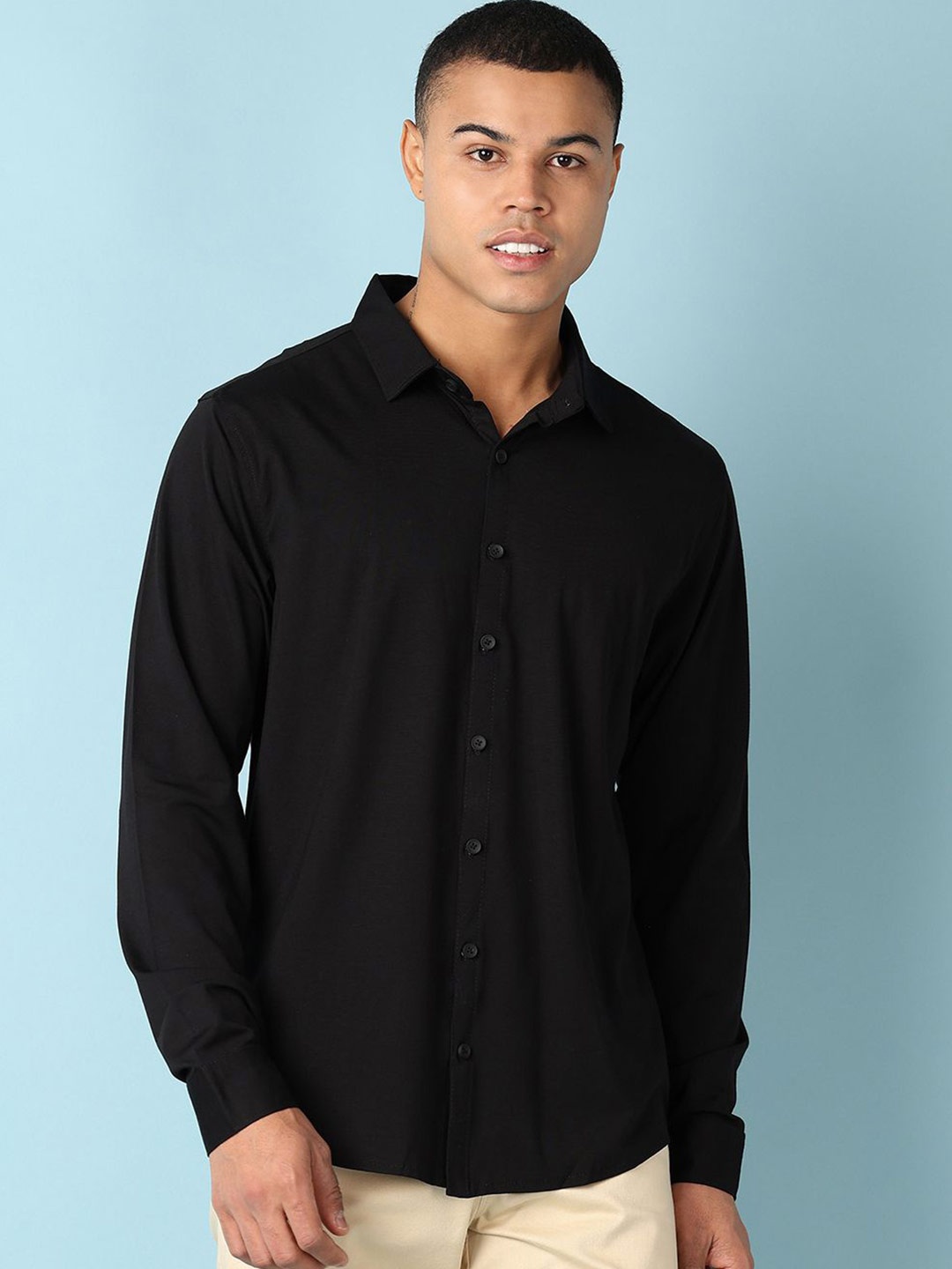 

V-Mart Men Spread Collar Solid Cotton Casual Shirt, Black