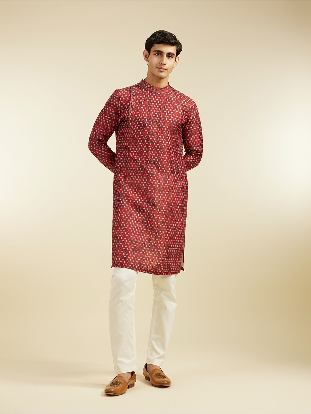 

Diwas by Manyavar Men Geometric Printed Kurta, Rust