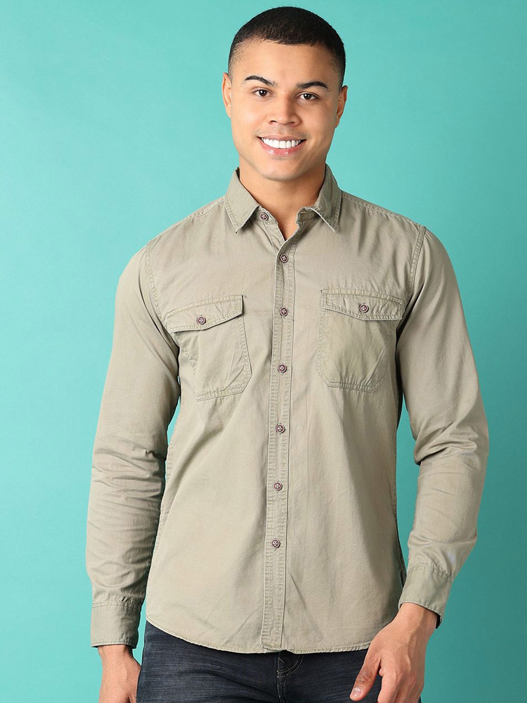 

V-Mart Men Spread Collar Solid Cotton Casual Shirt, Green