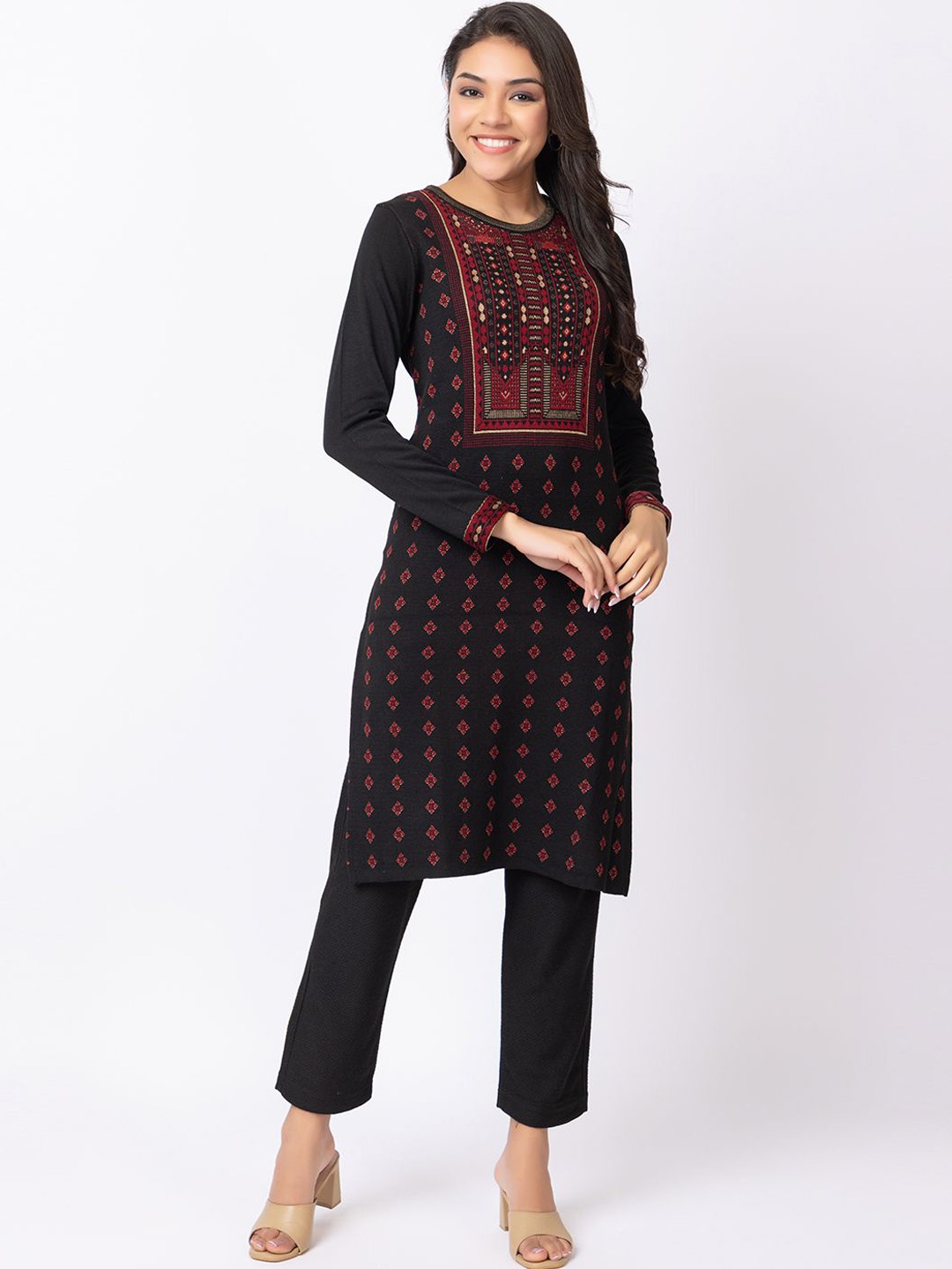 

KEIKO Women Ethnic Motifs Jacquard Kurta, Black
