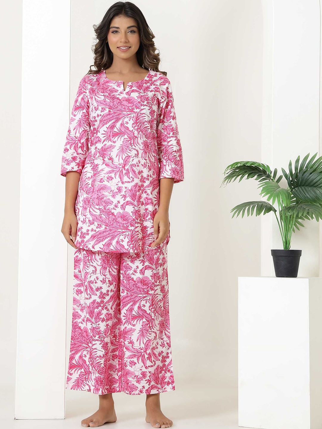 

FLAVIA CREATION Women Printed Pure Cotton Top With Trousers Co-Ords, Pink