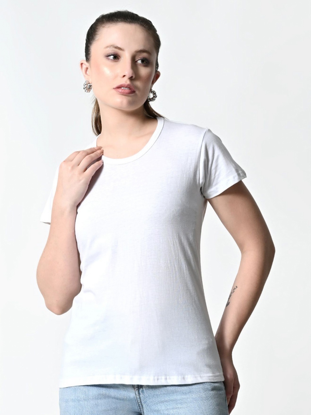 

BAESD Women Solid Round Neck Cotton T-shirt, White