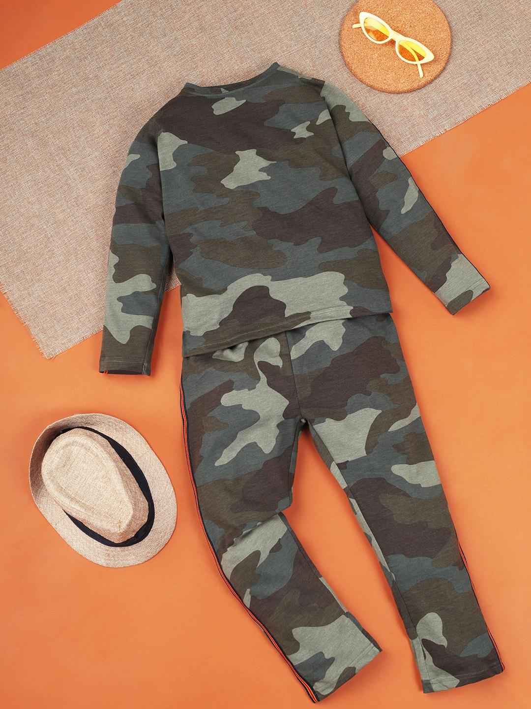 

RAINE AND JAINE Boys Pure Cotton Camouflage Printed Night suit, Khaki