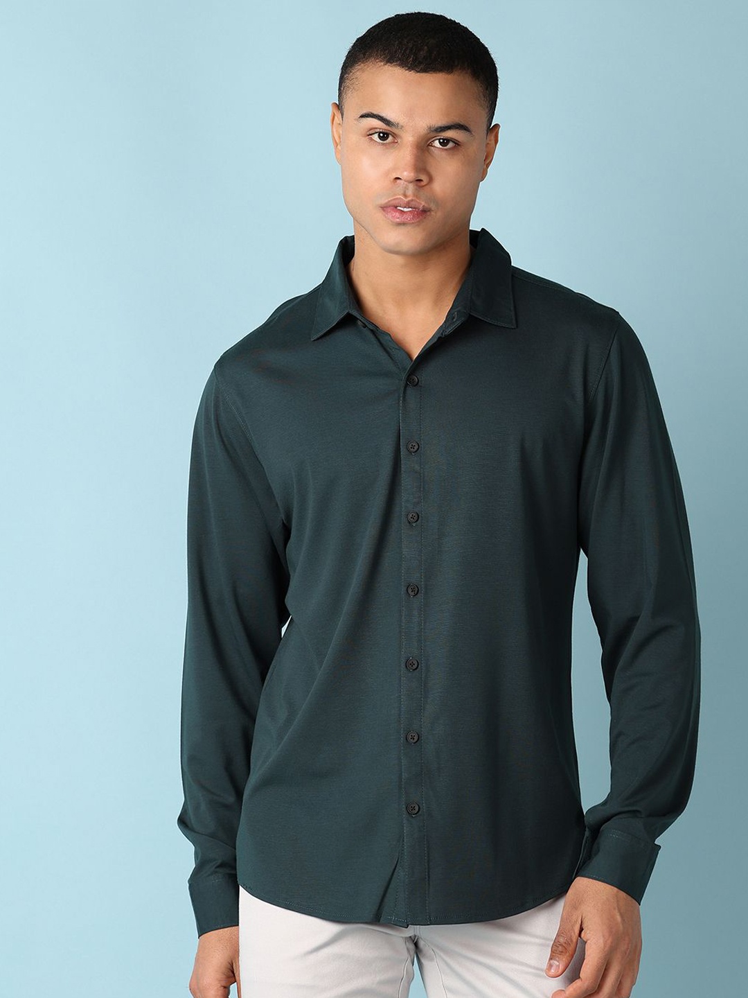 

V-Mart Men Spread Collar Solid Cotton Casual Shirt, Green