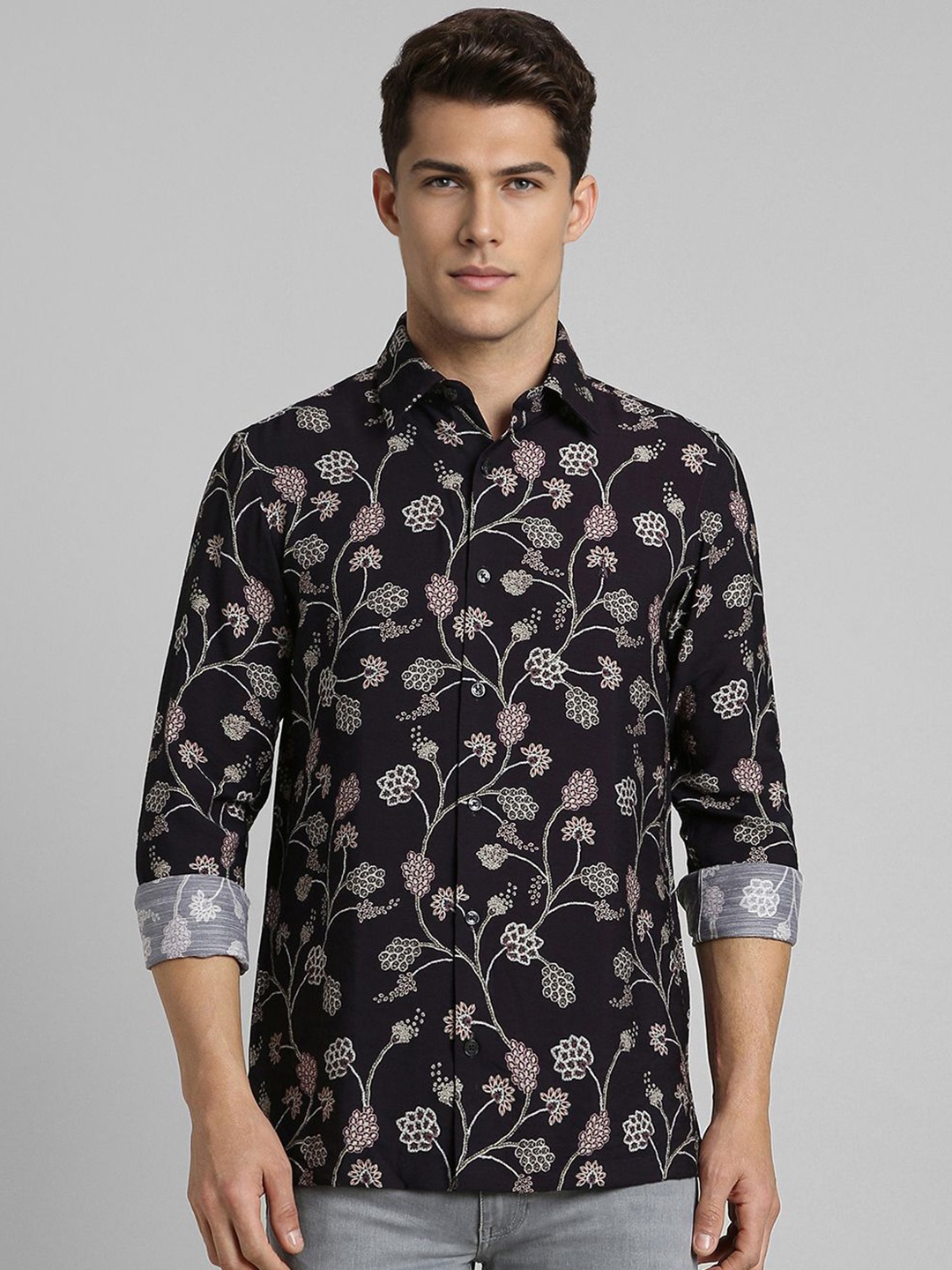 

SIMON CARTER LONDON Men Spread Collar Floral Printed Slim Fit Casual Shirt, Black