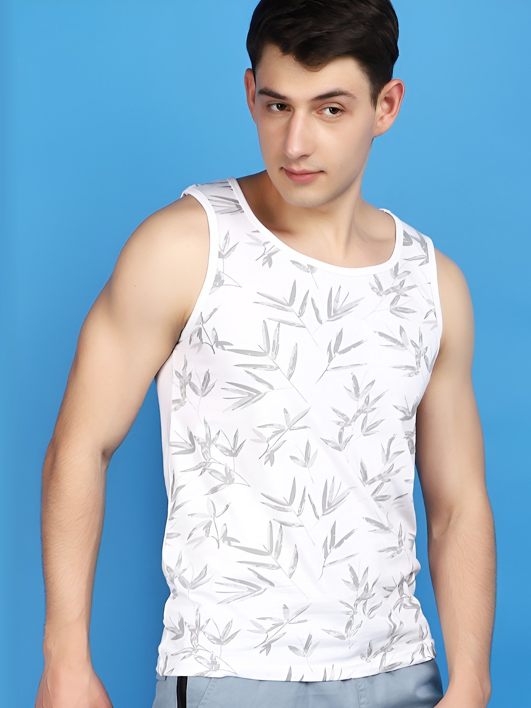 

V-Mart Men Floral Printed Boat Neck Cotton T-shirt, White