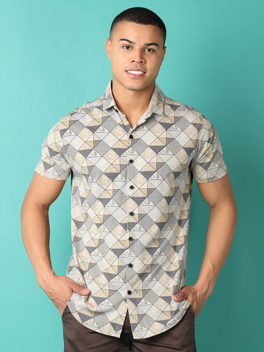 

V-Mart Men Spread Collar Geometric Printed Cotton Casual Shirt, Beige