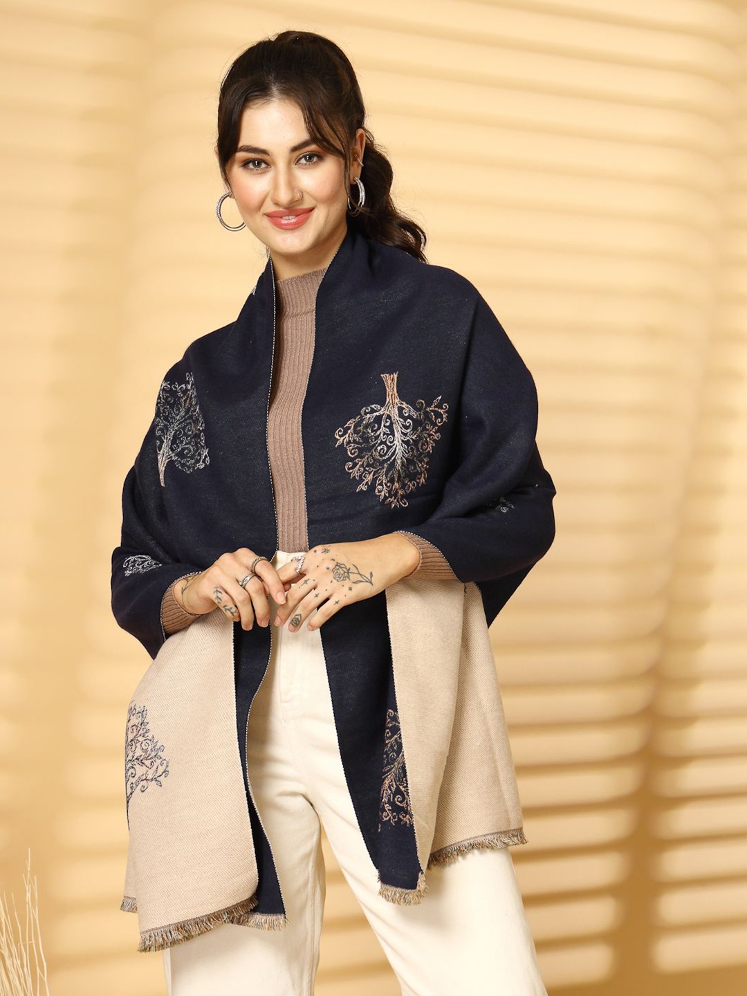 

Mafadeny Women Woven Design Stole, Blue