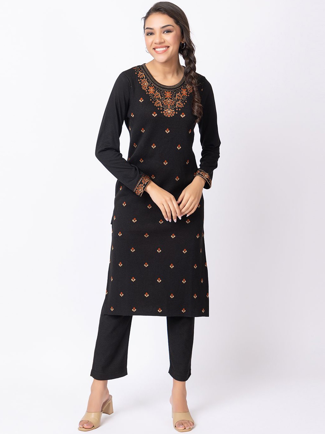 

KEIKO Women Ethnic Motifs Jacquard Kurta, Black