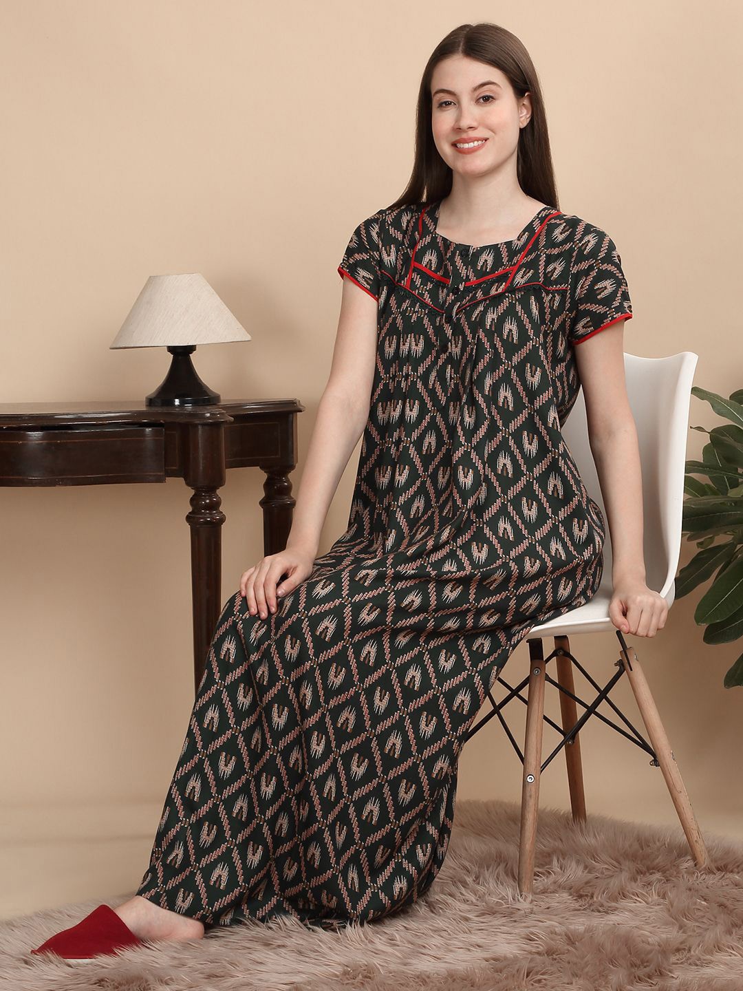 

Sweet Dreams Women Printed Pure Cotton Maxi Nightdress, Green