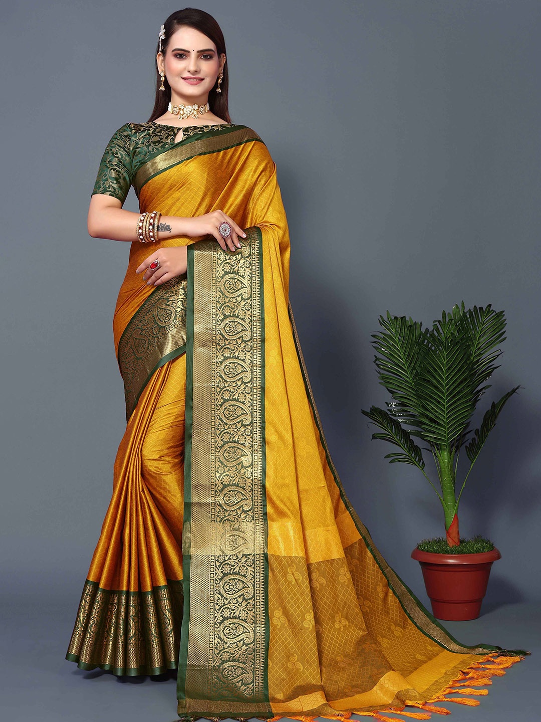 

Rhey Woven Design Zari Pure Silk Banarasi Saree, Yellow