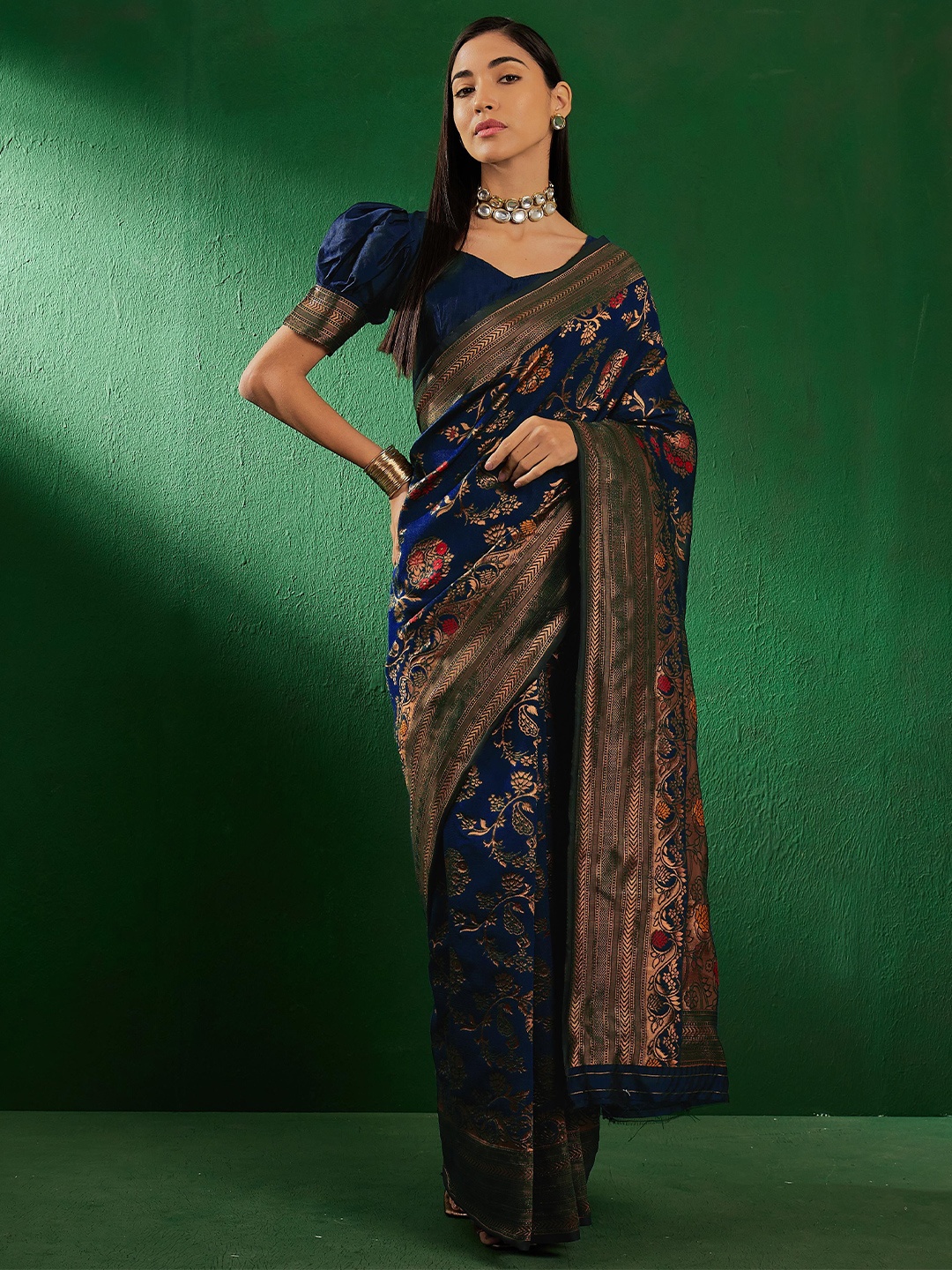 

Maroosh Women Floral Zari Banarasi Saree, Navy blue