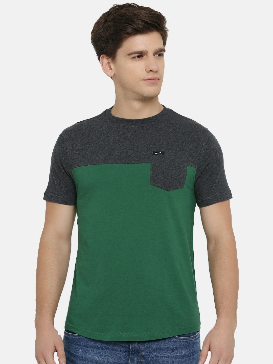 

Steenbok Men Colourblocked Round Neck Cotton T-shirt, Green