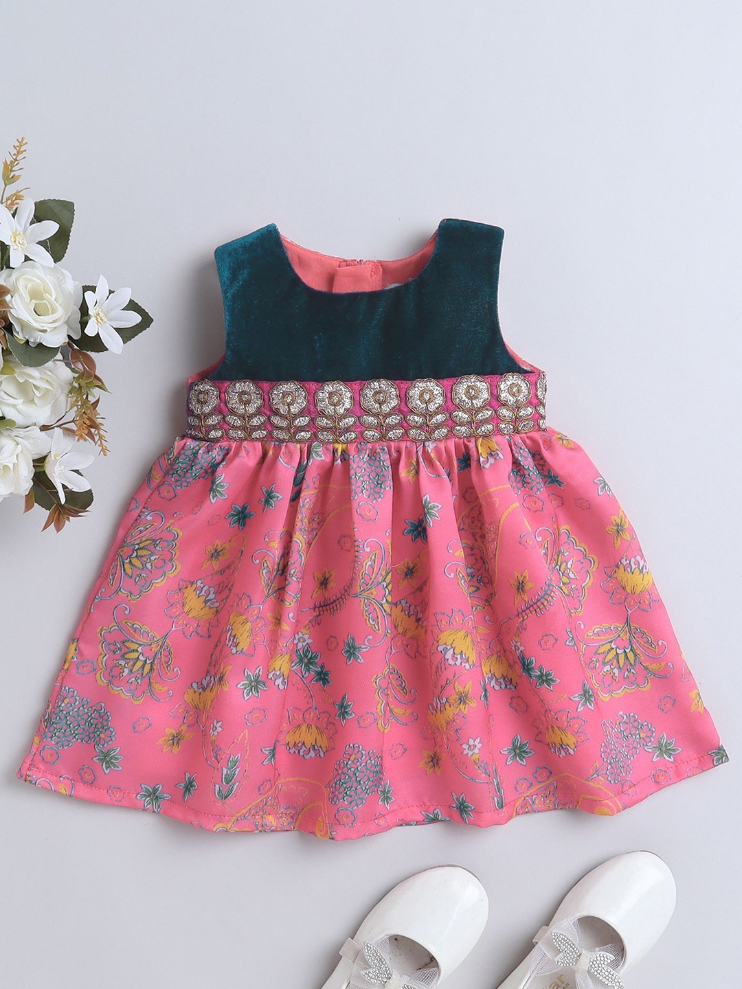 

MANY FROCKS & Girls Floral Printed Sleeveless A-Line Dress, Pink