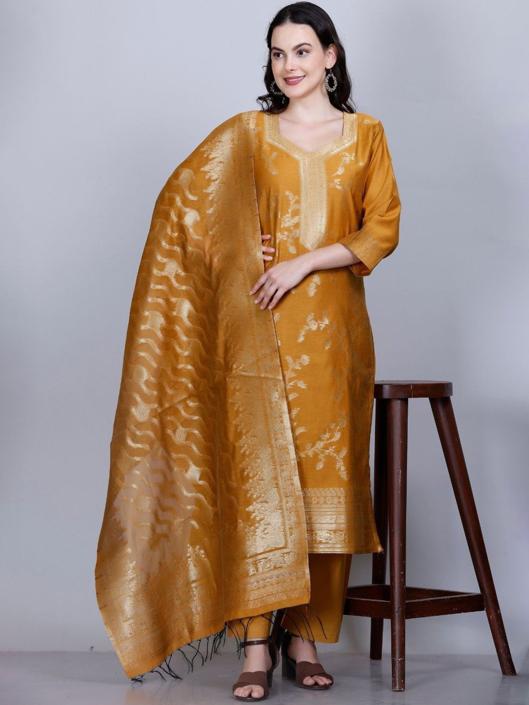 

KIDAR Women Floral Regular Kurta with Trousers & With Dupatta, Mustard