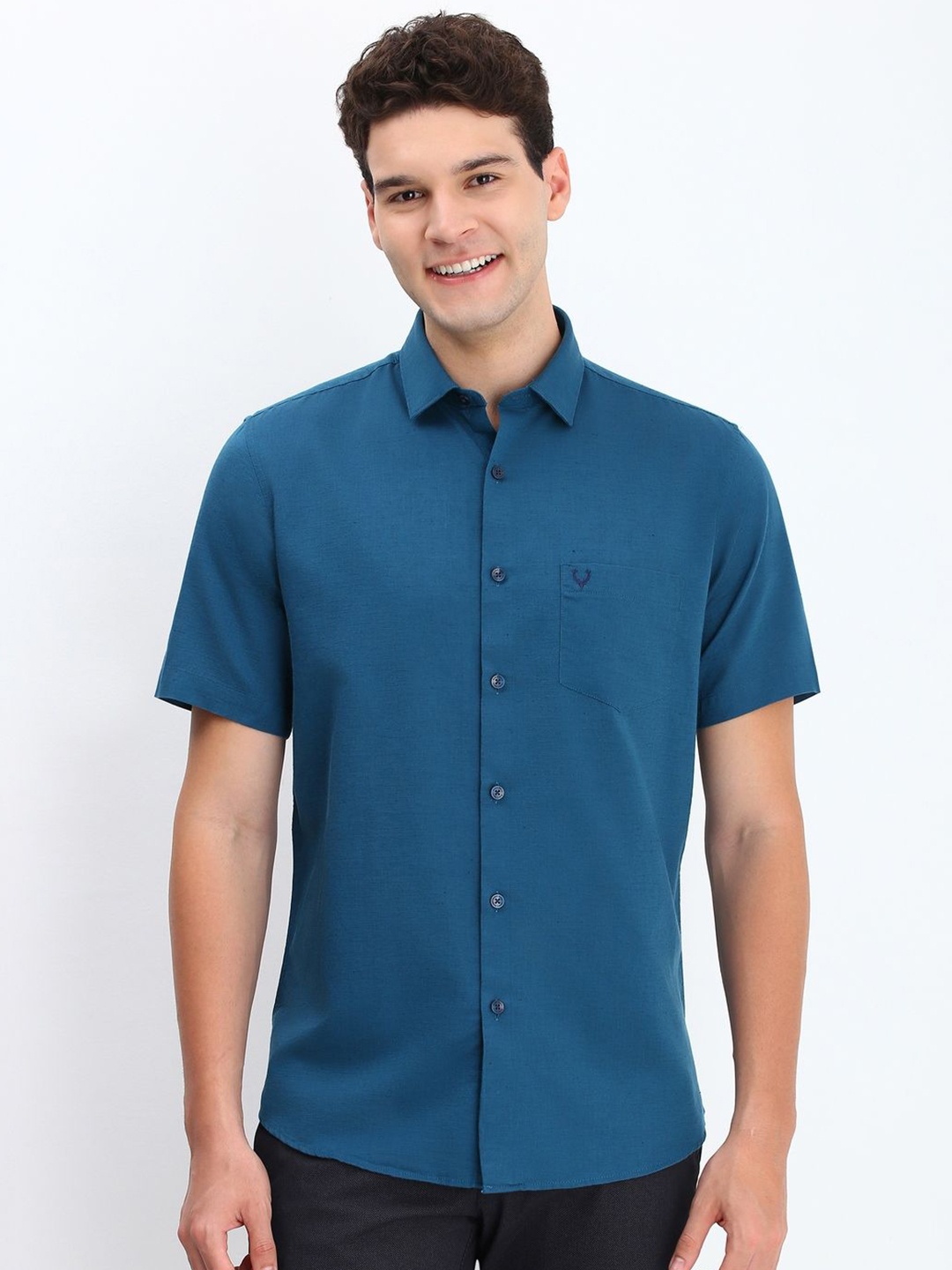 

Allen Solly Men Spread Collar Solid Cotton Slim Fit Casual Shirt, Blue