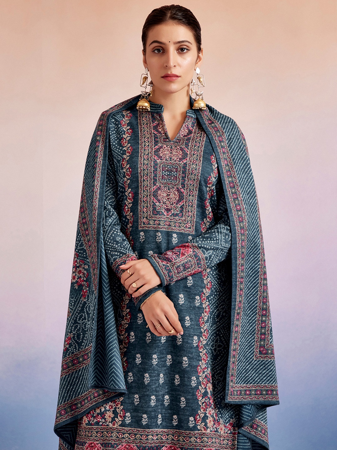

Jaipur Kurti Woolen Floral Printed Kurta Set with Dupatta, Sea green