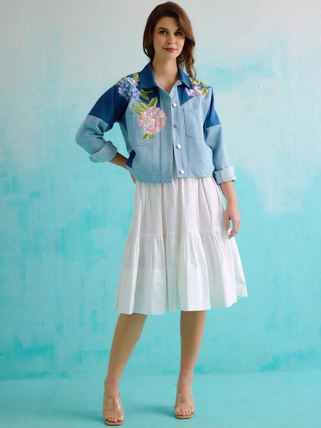 

BETRUE Women Colourblocked Spread Collar Floral Embroidered Denim Jacket, Blue