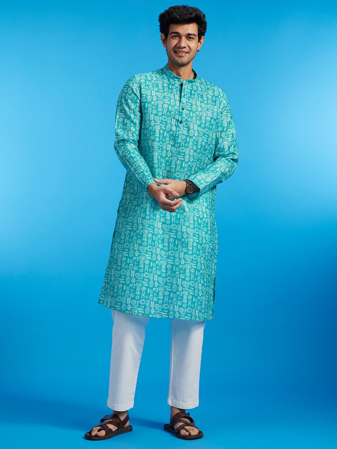 

Diwas by Manyavar Men Abstract Printed Mandarin Collar Cotton Straight Kurta, Blue