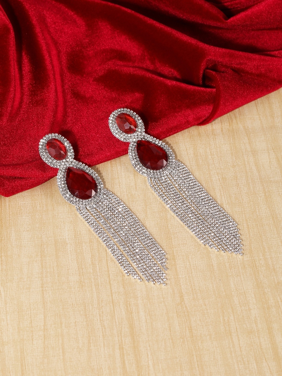 

KPOP Silver-Plated Rhinestone Studded Contemporary Drop Earrings