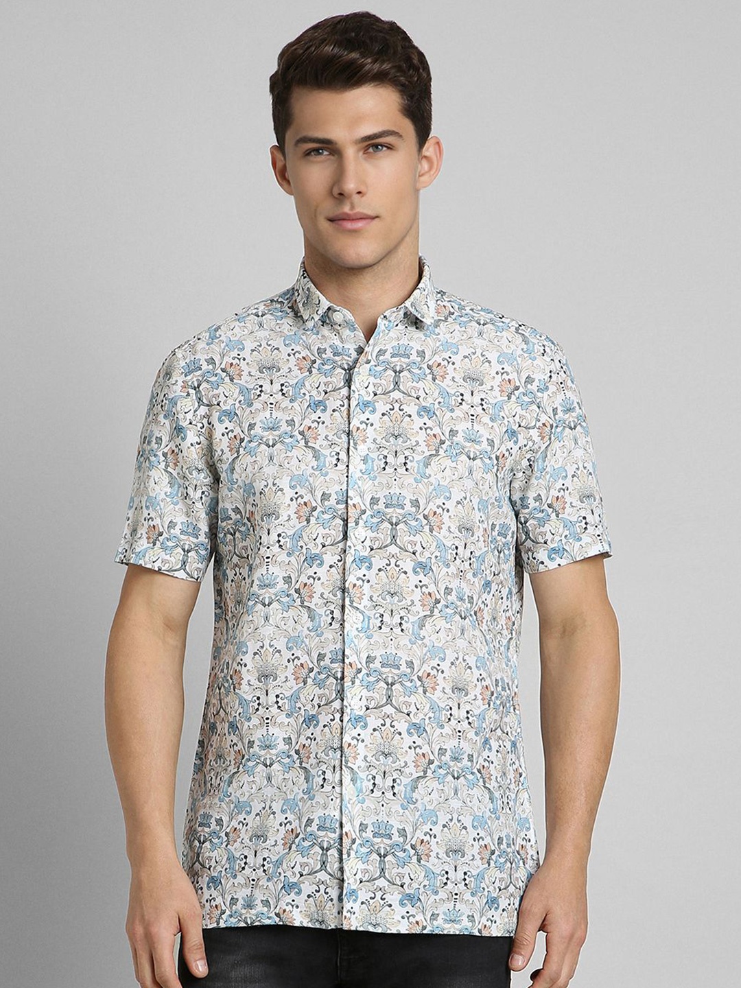 

SIMON CARTER LONDON Men Spread Collar Floral Printed Linen Casual Shirt, White