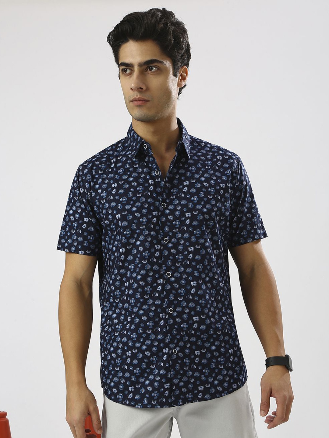 

VALEN CLUB Men India Slim Spread Collar Floral Printed Cotton Casual Shirt, Navy blue