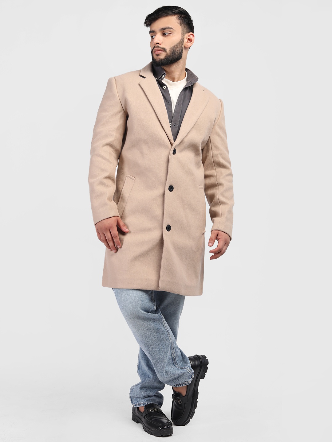 

HONNETE Men Solid Knee Length Single-Breasted Trench coat, Beige