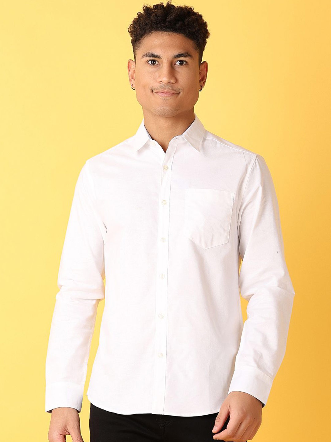 

V-Mart Men Spread Collar Solid Cotton Casual Shirt, White