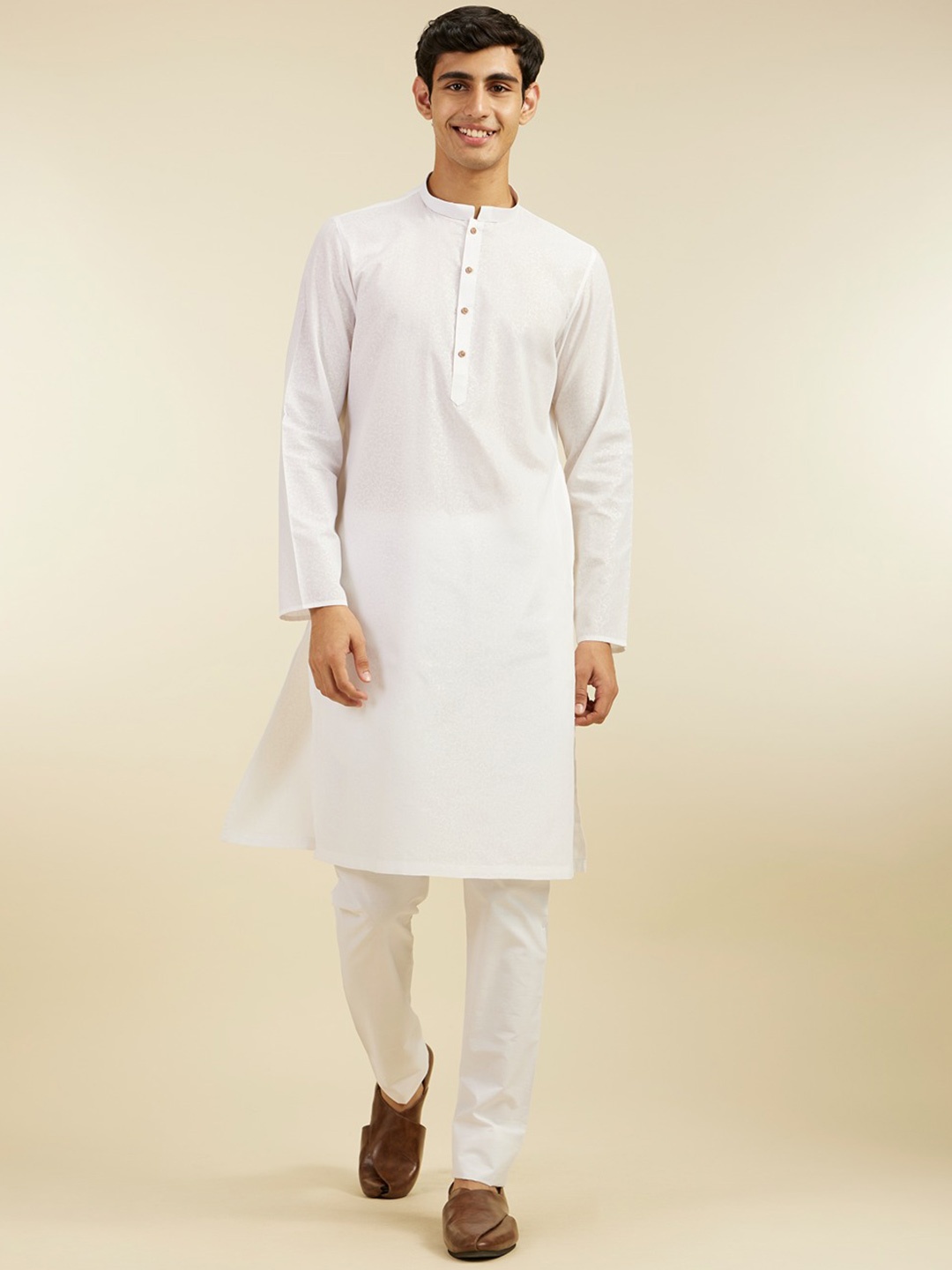 

Diwas by Manyavar Men Gotta Patti Kurta, White