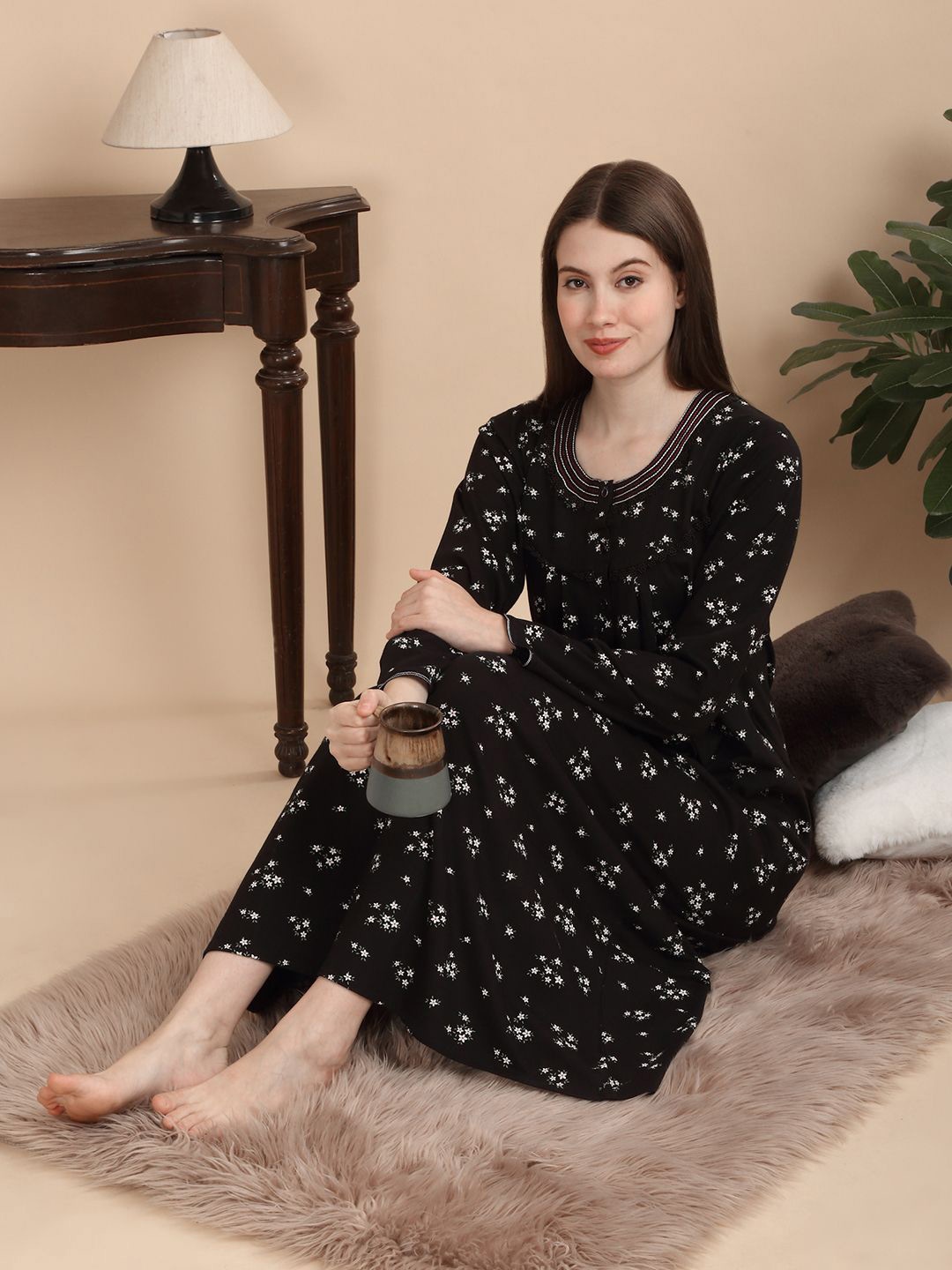 

Sweet Dreams Women Everyday Pure Cotton Nightdress, Black