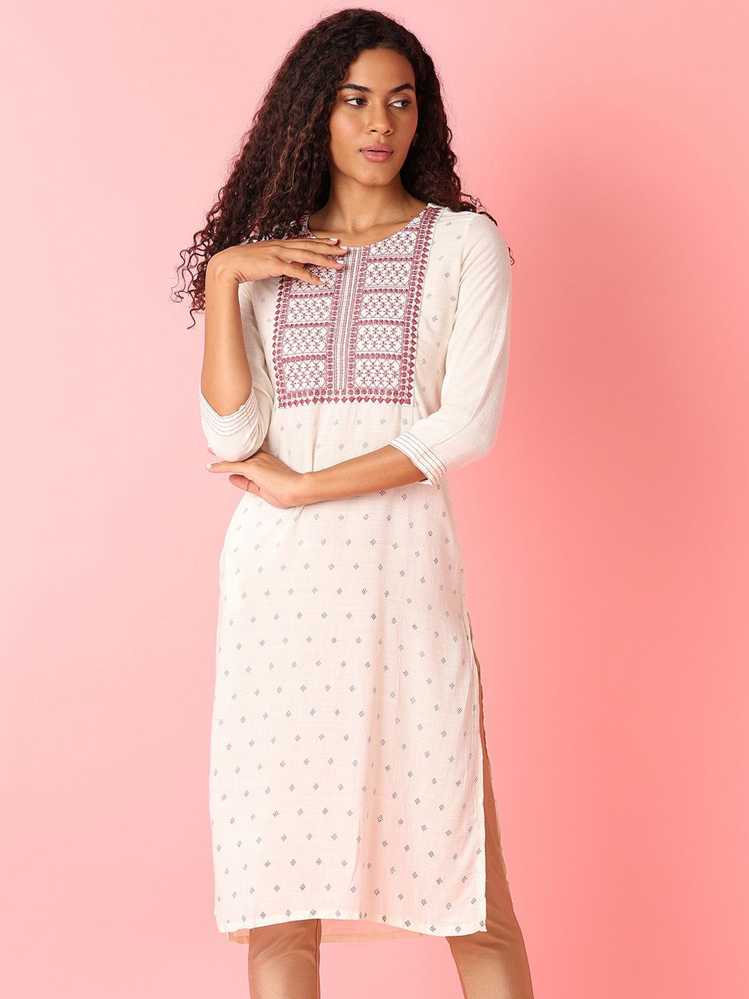 

V-Mart Women Paisley Printed Kurta, Off white