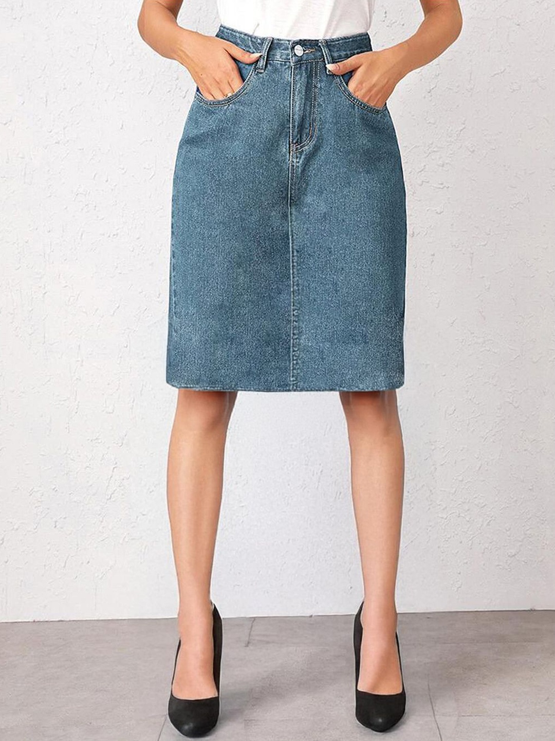 

Kotty Women Solid Denim Pencil Knee-Length Skirt, Blue