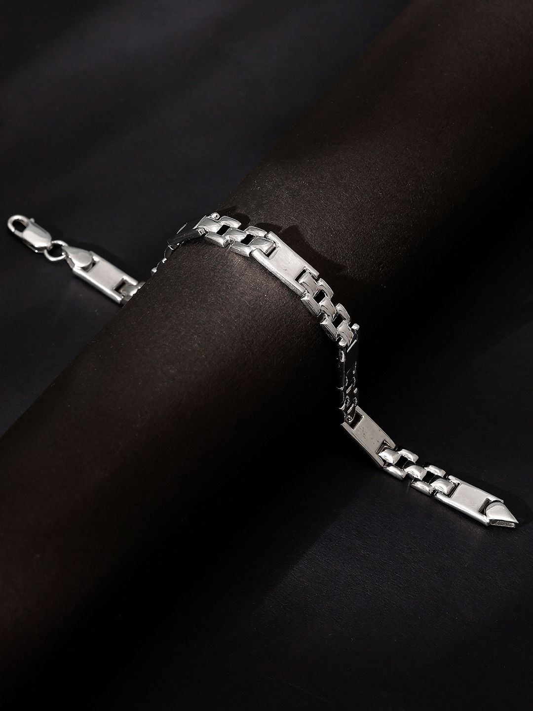 

GIVA Men 925 Sterling Silver Rhodium-Plated Wraparound Bracelet