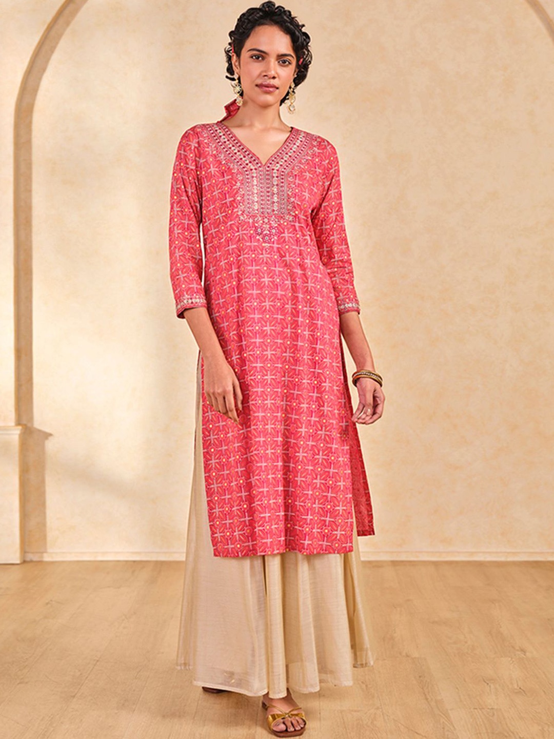 

Global Desi Floral Printed Mirror Work Straight Kurta, Red