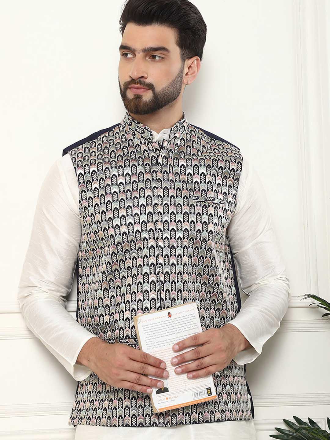 

SOJANYA LUXE Men Embroidered Mandarin Collar Nehru Jackets, Navy blue