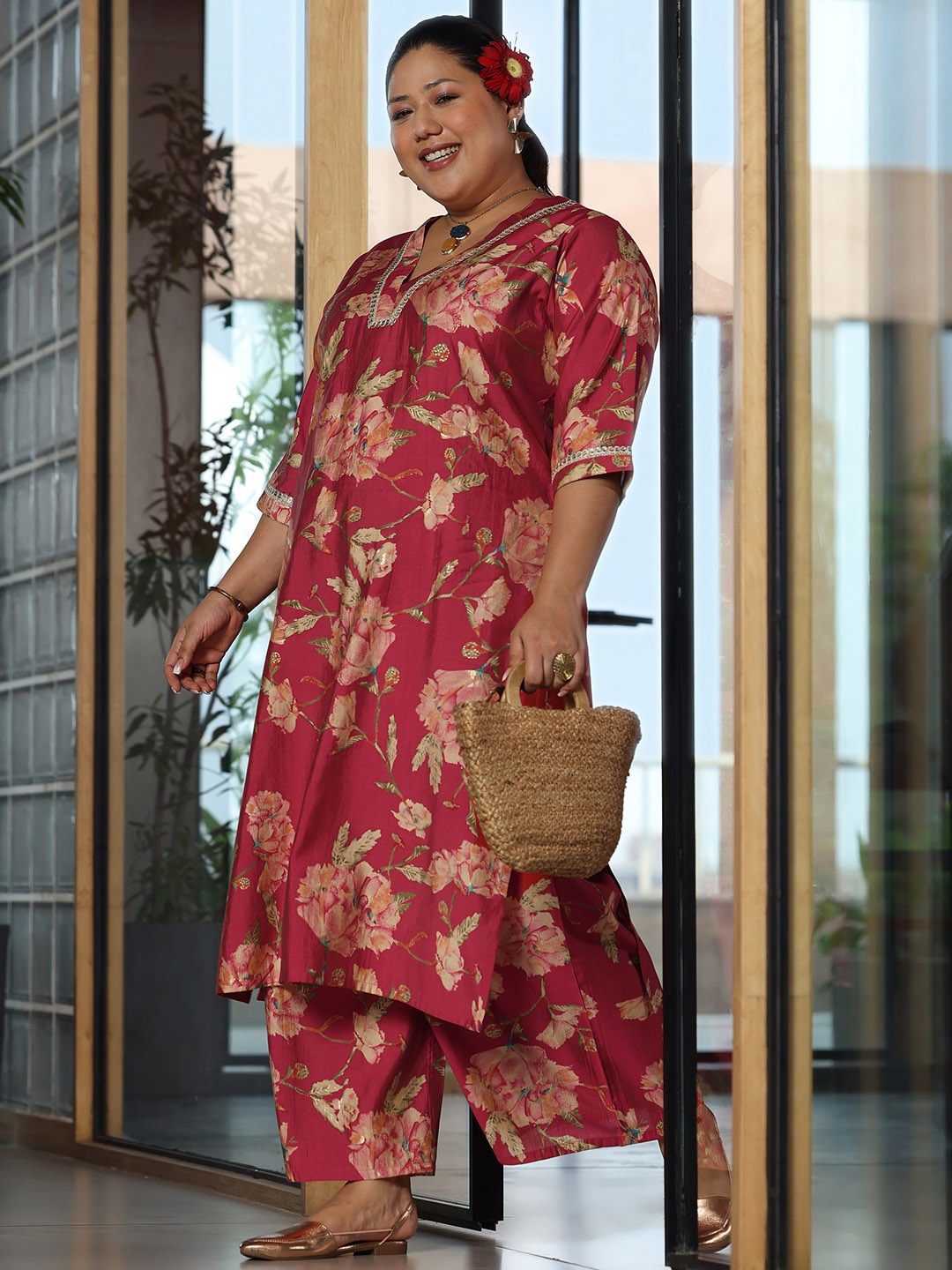 

EXTRA LOVE BY LIBAS Plus Size Floral Printed Mirror Work Straight Kurta With Palazzo, Red