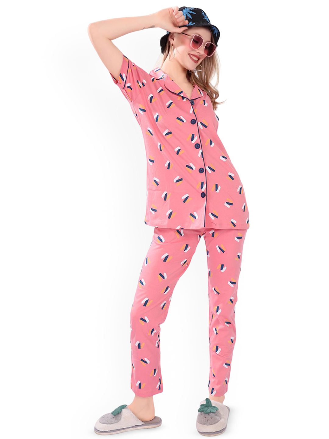 

FOMTI Women Printed Night suit, Pink