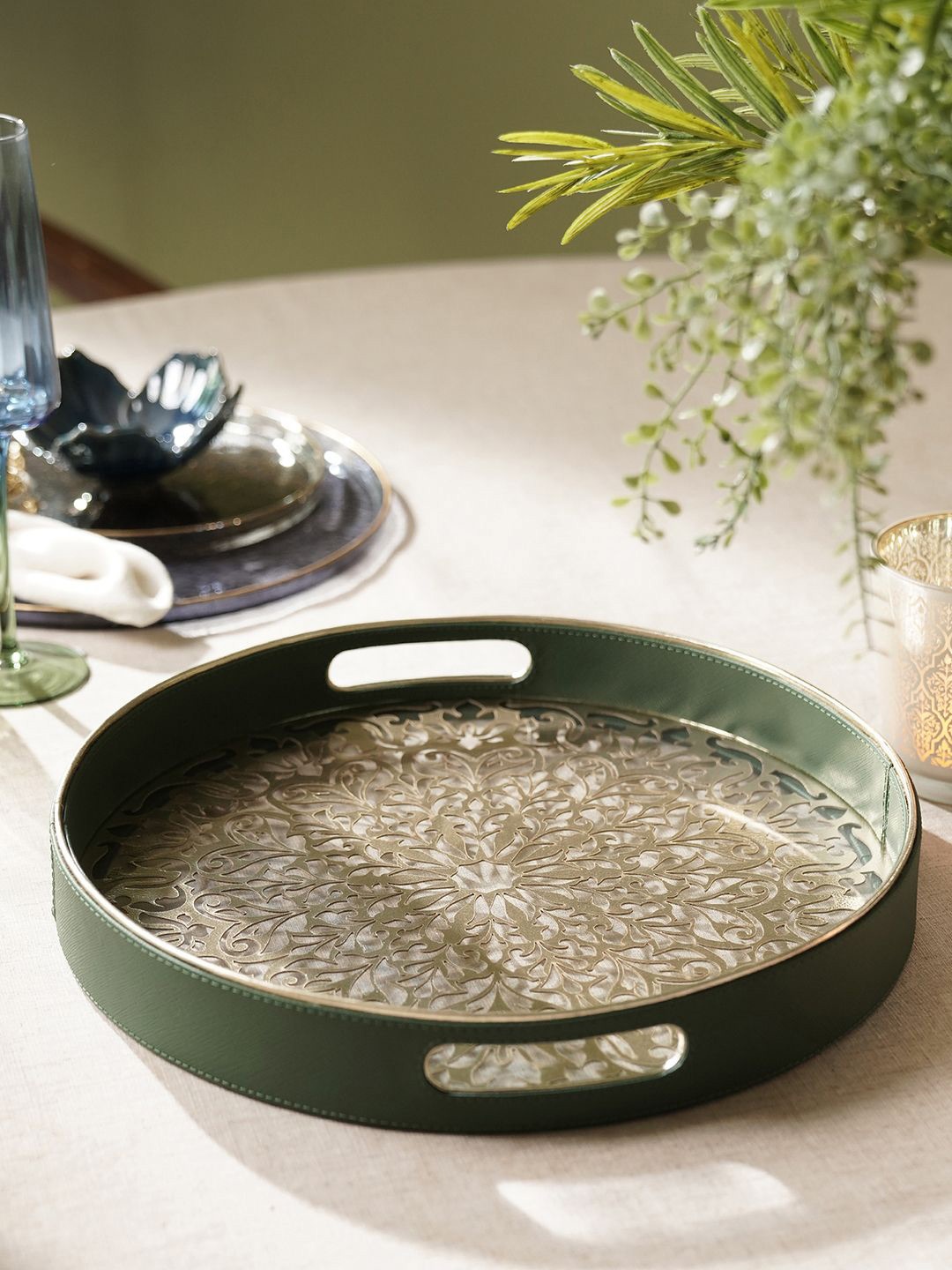 

Pure Home and Living Green Lazer Cut Faux Leather Round Glass Serving Tray