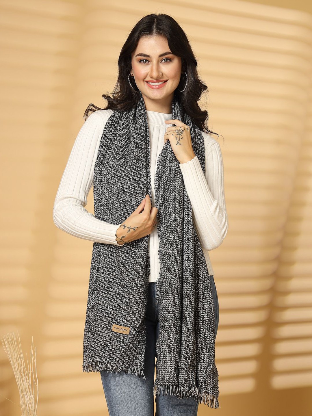 

Mafadeny Women Woven Design Stole, Black