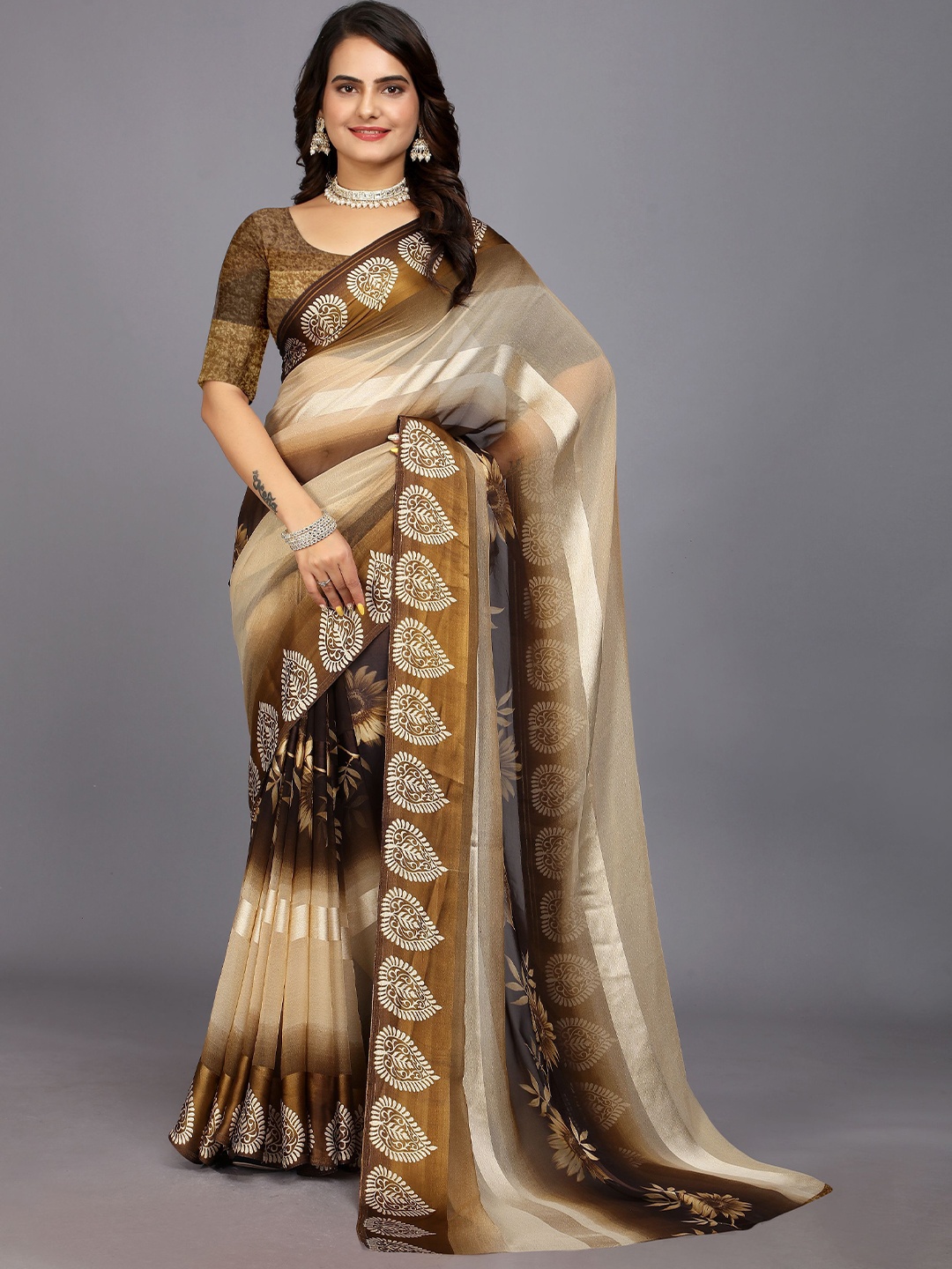 

Rhey Women Ethnic Motifs Saree, Yellow