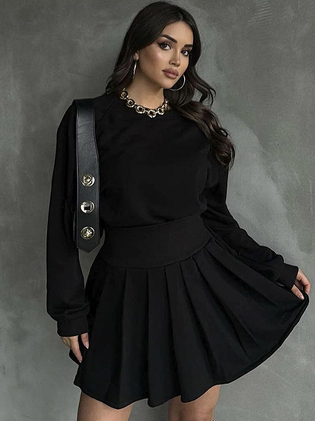 

LULU & SKY Women Round Neck Sweatshirt & Skater Skirt Co-Ords, Black
