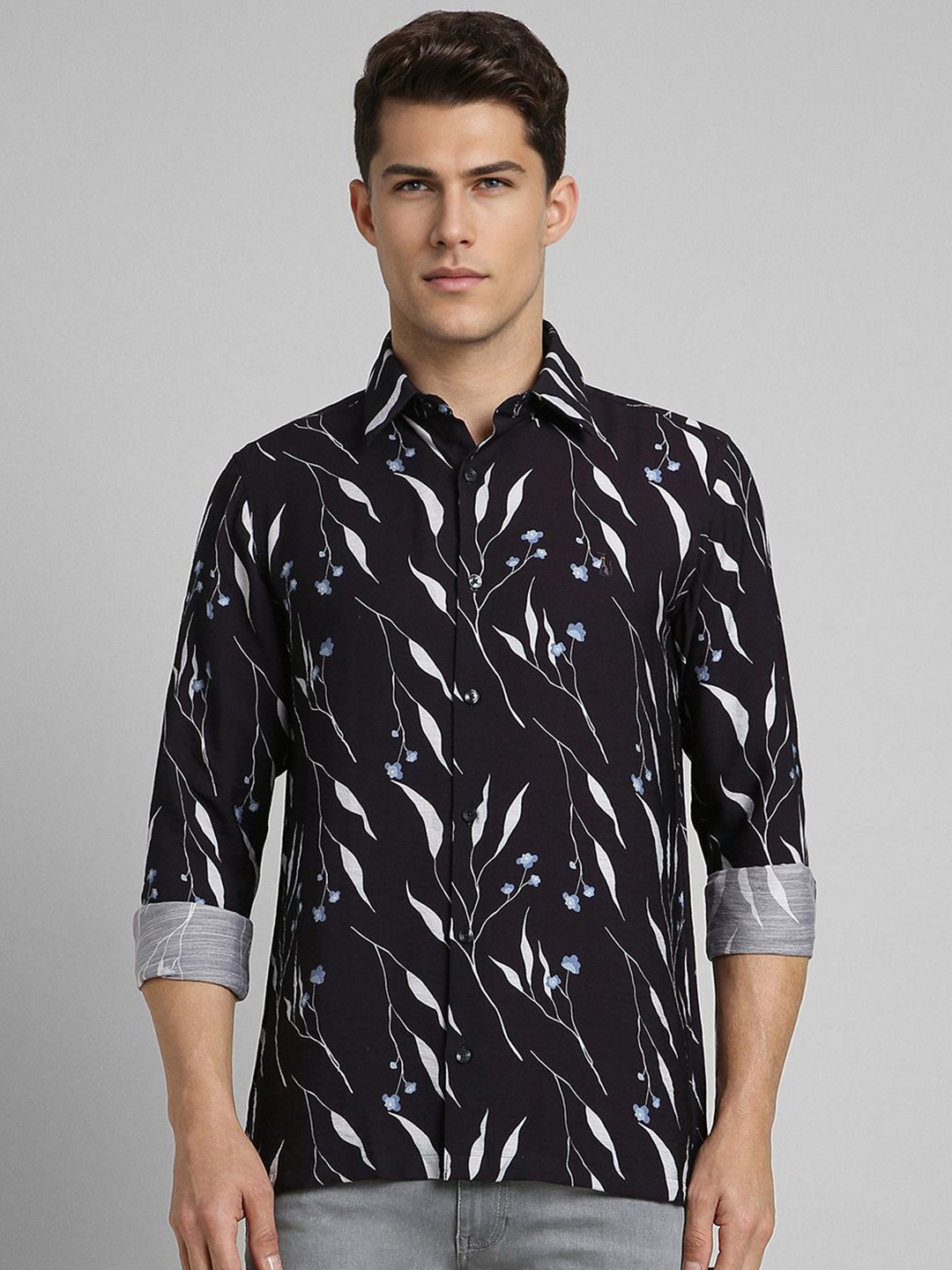 

SIMON CARTER LONDON Men Spread Collar Floral Printed Casual Shirt, Black