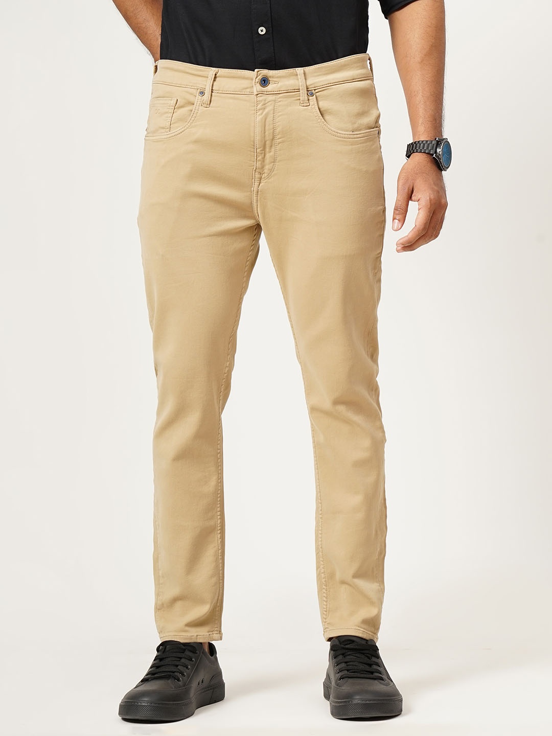 

JADE BLUE Men Slim FitMid-Rise Stretchable Jeans, Khaki